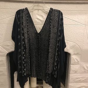 Steve Madden open shawl